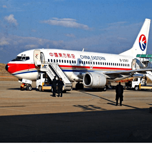 若羌楼兰航空运输航空快运业稳步发展的原因是什么？